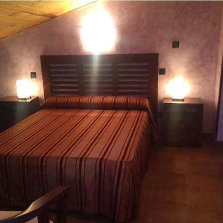 El Soportal De Uceda Hotel Екстериор снимка