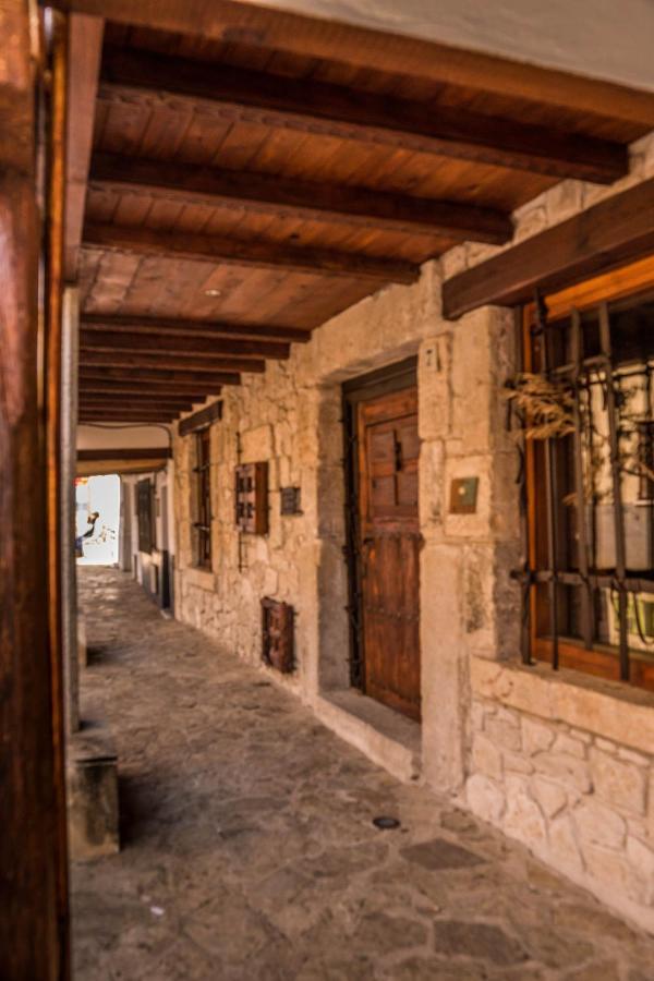 El Soportal De Uceda Hotel Екстериор снимка