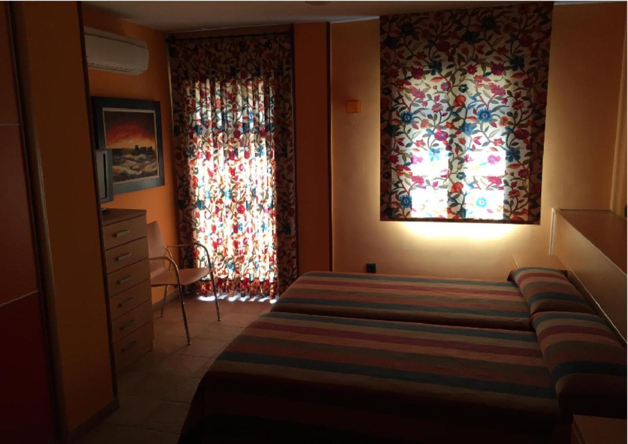 El Soportal De Uceda Hotel Екстериор снимка