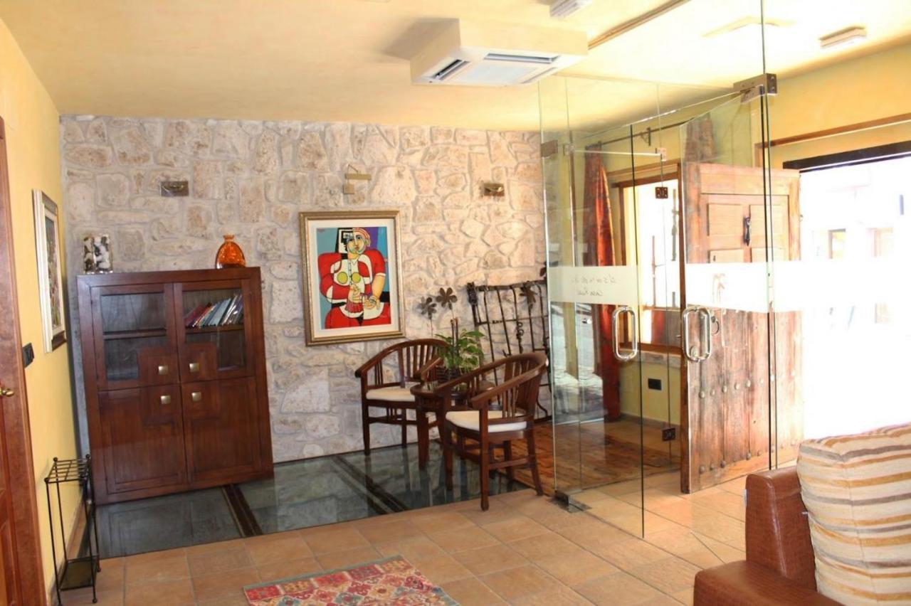 El Soportal De Uceda Hotel Екстериор снимка